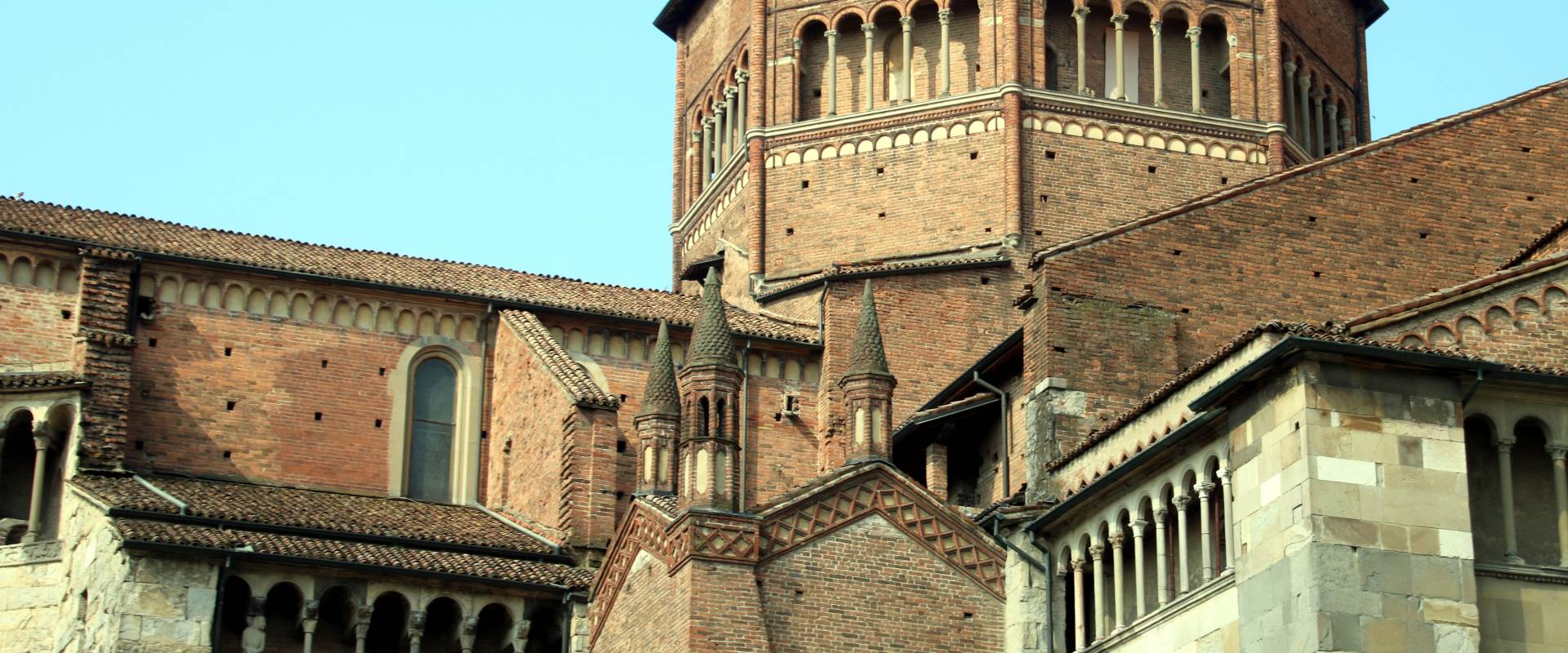 Duomo di Piacenza, tiburio 01 foto di Mongolo1984